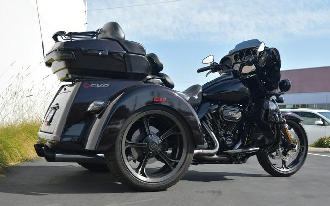 2021 Harley-Davidson CVO Tri Glide FLHTCUTGSE