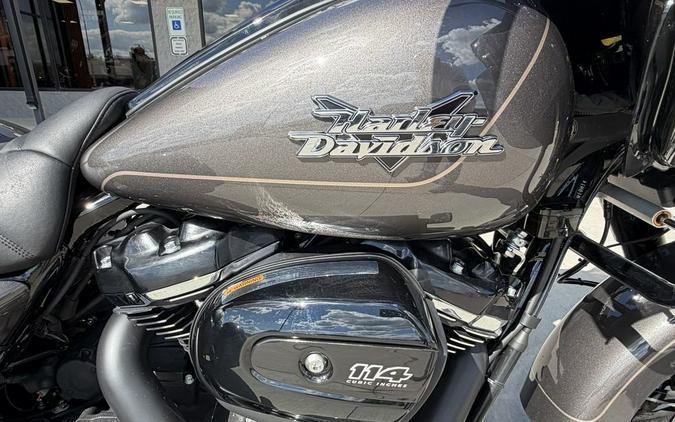 2023 Harley-Davidson® FLTRT - Road Glide® 3