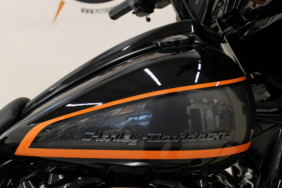 2022 Harley-Davidson® Street Glide® Special Apex (Black Finish)