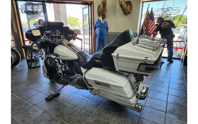 2013 Harley-Davidson® Electra Glide Ultra Classic FLHTCU