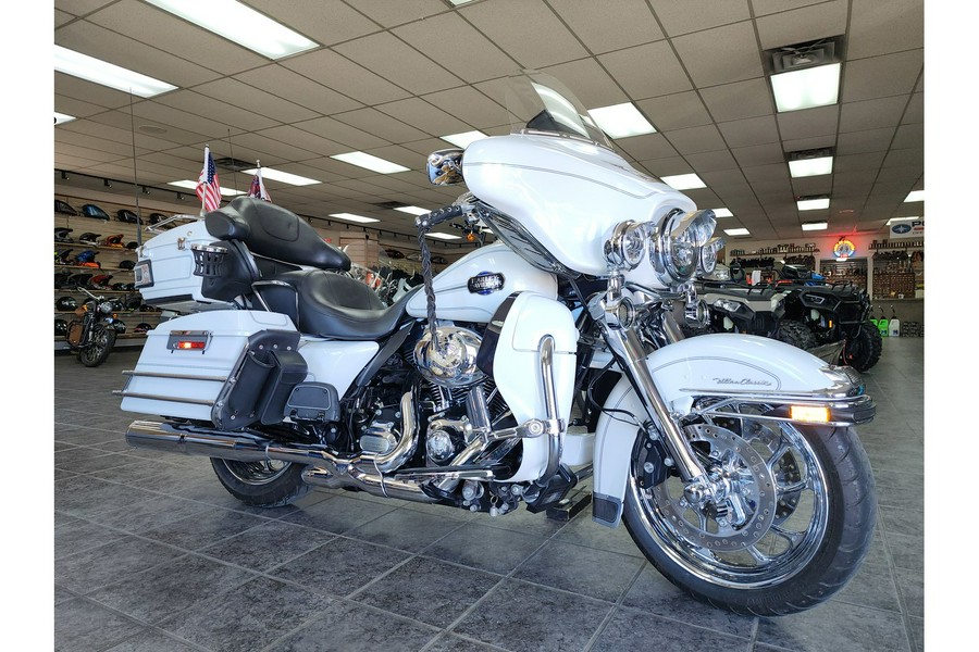 2013 Harley-Davidson® Electra Glide Ultra Classic FLHTCU