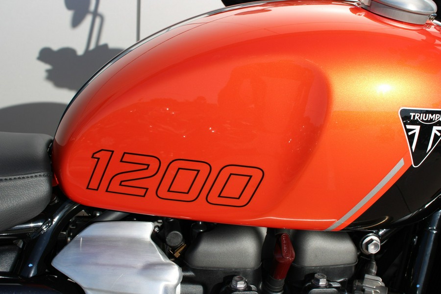 2025 Triumph Scrambler 1200 XE