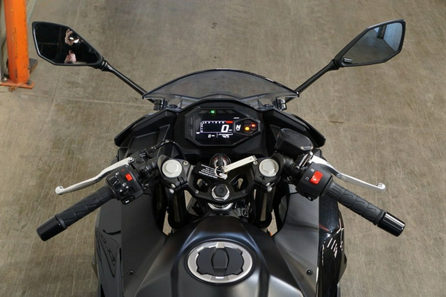 2026 Kawasaki Ninja 500 ABS Metallic Flat Spark Black