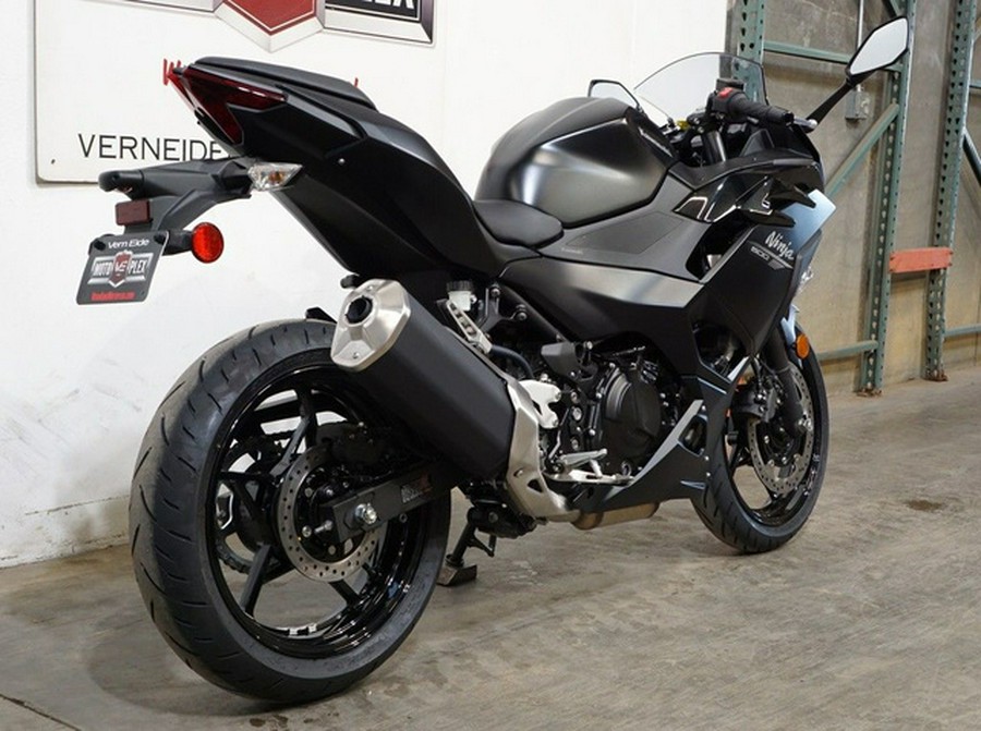 2026 Kawasaki Ninja 500 ABS Metallic Flat Spark Black