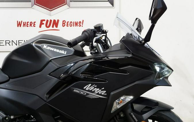 2026 Kawasaki Ninja 500 ABS Metallic Flat Spark Black