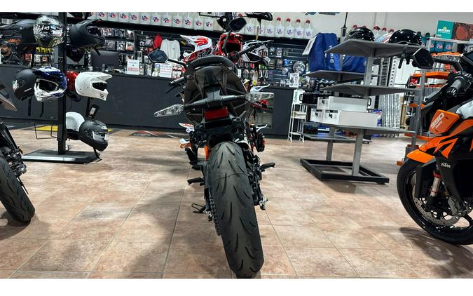 2026 DUKE 390 - KTM