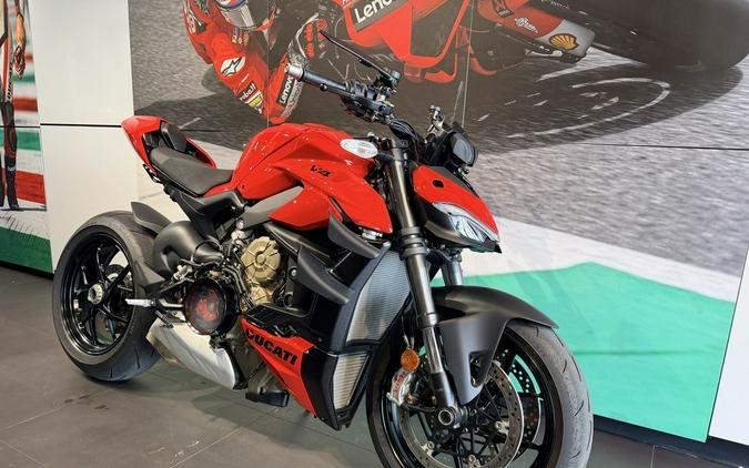 2025 Ducati Streetfighter V4 Ducati Red