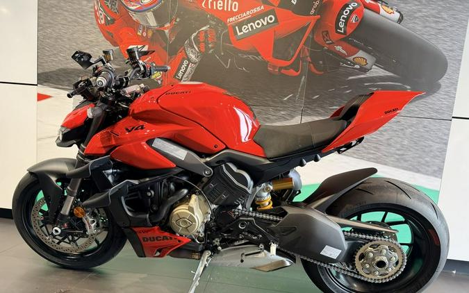 2025 Ducati Streetfighter V4 Ducati Red