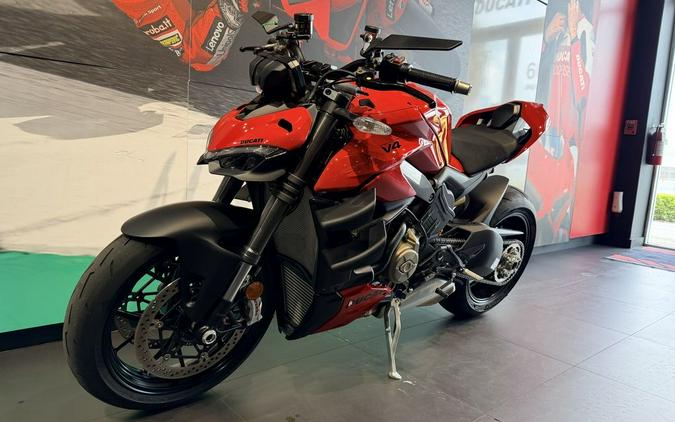 2025 Ducati Streetfighter V4 Ducati Red