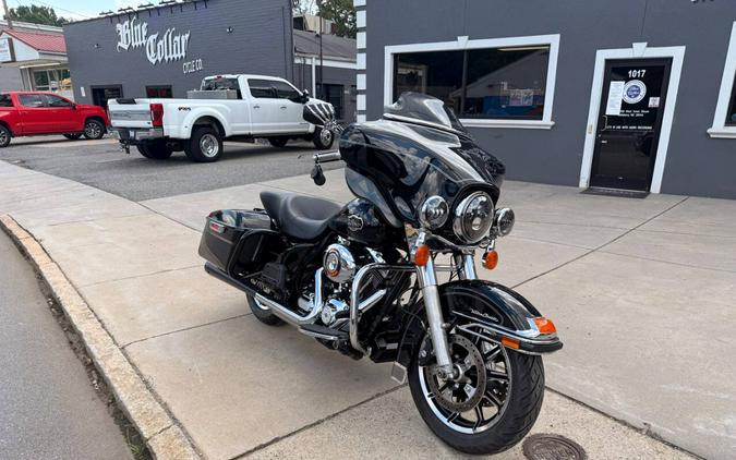 2012 Harley-Davidson Ultra Classic FLHTCU103