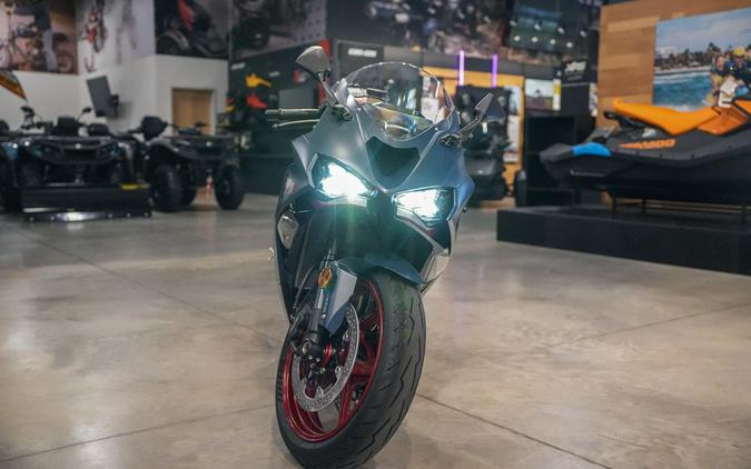2027 Kawasaki Ninja® ZX™-6R