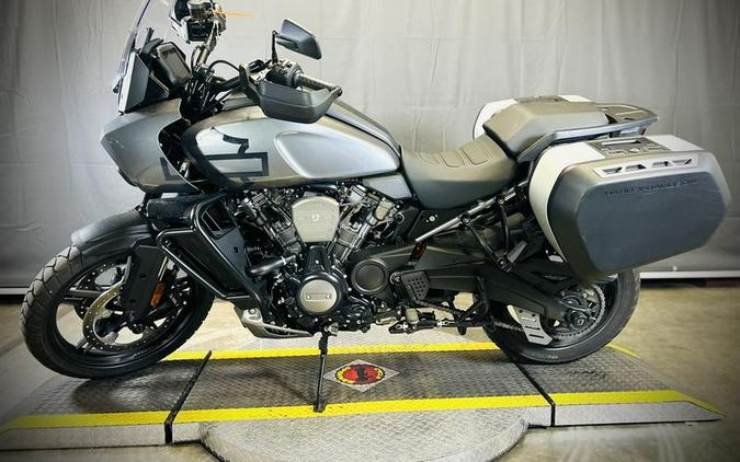 2022 Harley-Davidson® RA1250S - Pan America™ 1250 Special