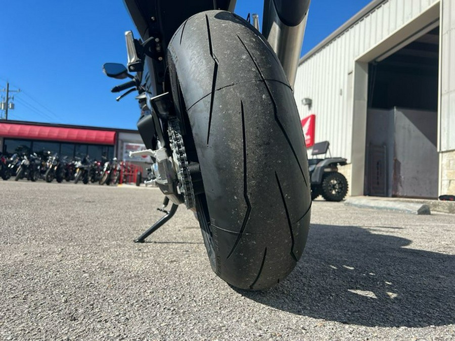 2026 Aprilia RSV4 Factory