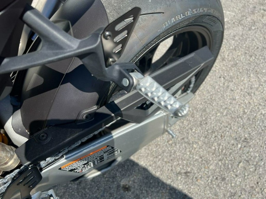 2026 Aprilia RSV4 Factory