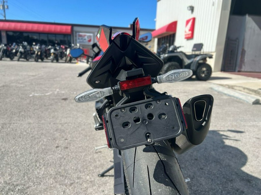 2026 Aprilia RSV4 Factory