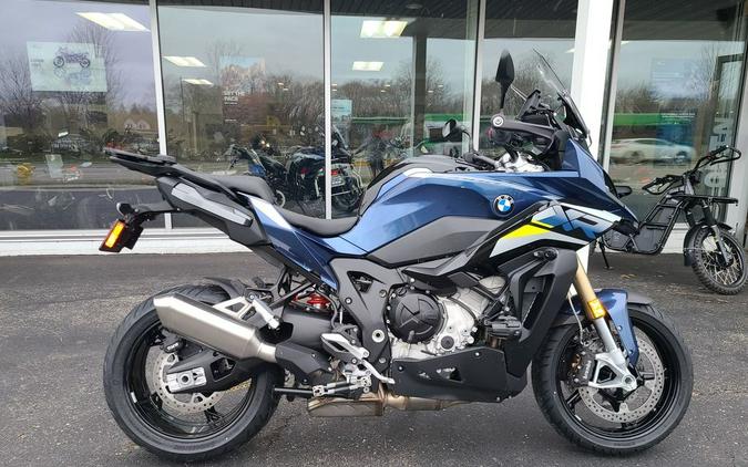 2024 BMW S 1000 XR Gravity Blue Metallic