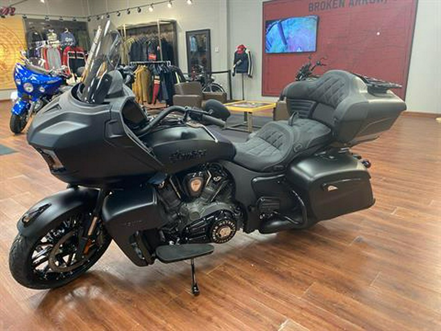 2023 Indian Motorcycle Pursuit® Dark Horse® with Premium Package