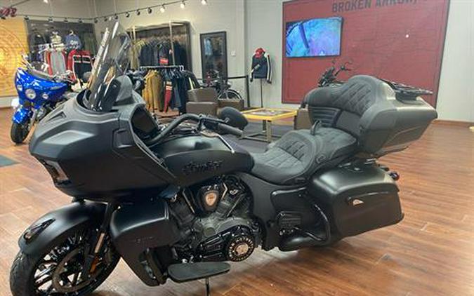 2023 Indian Motorcycle Pursuit® Dark Horse® with Premium Package