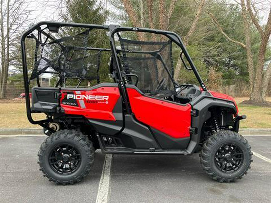 2023 Honda Pioneer 1000-5 Deluxe