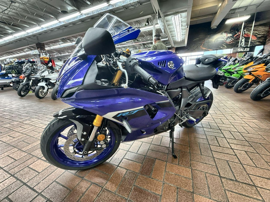 2025 Yamaha YZF R7