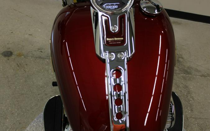 2023 Fat Boy Anniversary Heirloom Red Fade