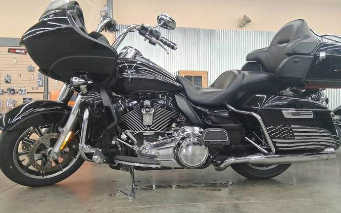 2017 Harley-Davidson® FLTRU - Road Glide® Ultra