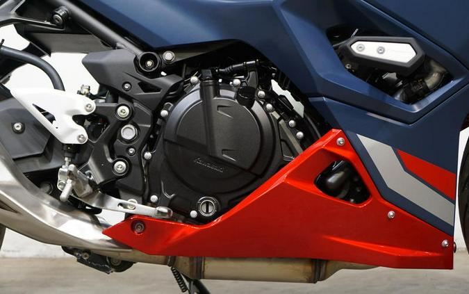 2026 Kawasaki Ninja® 500 SE ABS