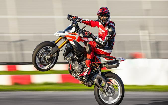 2027 Ducati Hypermotard V2 Ducati Red - 7669