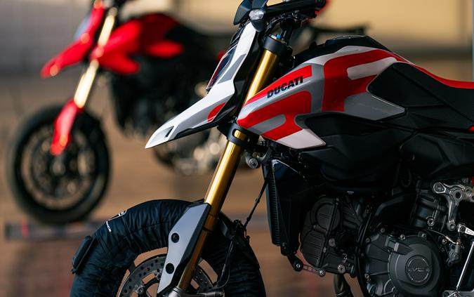 2027 Ducati Hypermotard V2 Ducati Red - 7669