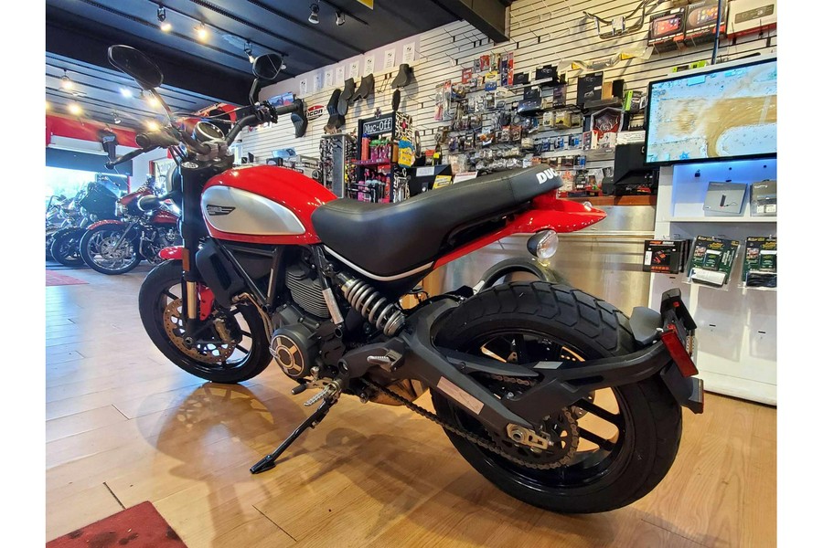 2017 Ducati Scrambler Icon Red