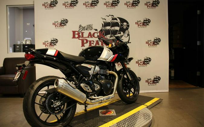 2026 Triumph Thruxton