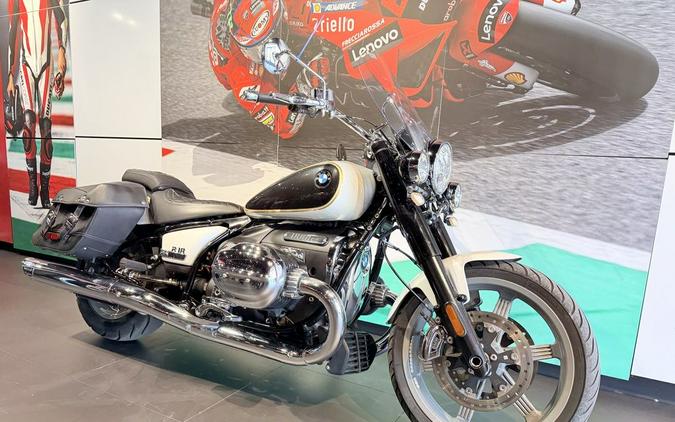 2023 BMW R 18 719 Mineral White Metallic