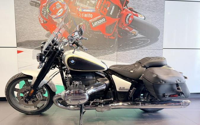 2023 BMW R 18 719 Mineral White Metallic