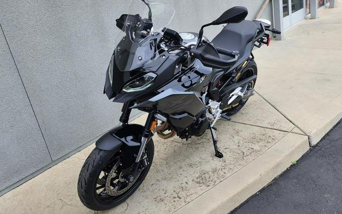 2023 BMW F 900 XR Triple Black