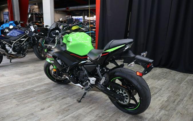 2022 Kawasaki Ninja 650 KRT Edition