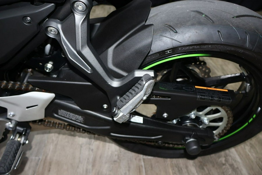 2022 Kawasaki Ninja 650 KRT Edition