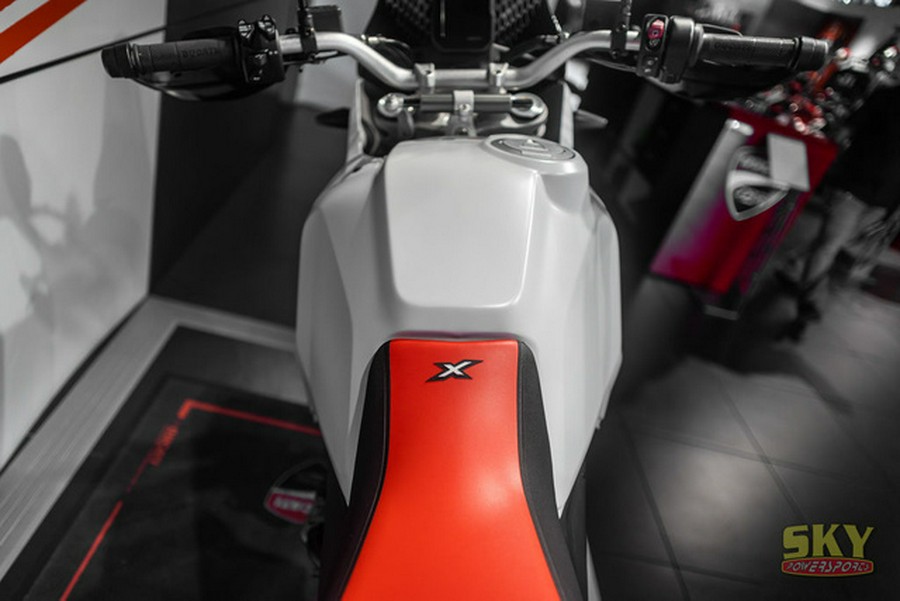 2023 Ducati DesertX Star White Silk