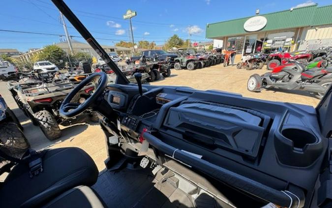 2025 Can-Am Defender XT HD10