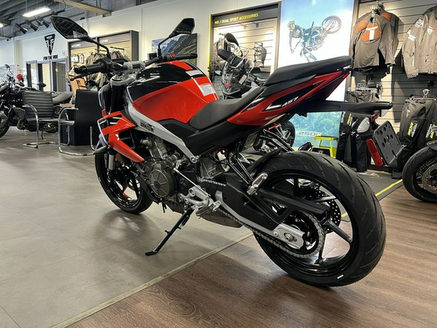 2026 Aprilia Tuono 457