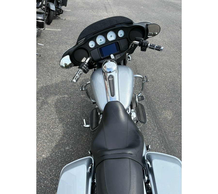 2020 Harley-Davidson Street Glide® Base