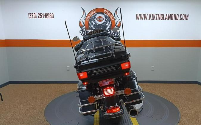 2010 Harley-Davidson® FLHTCU - Ultra Classic® Electra Glide