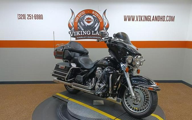 2010 Harley-Davidson® FLHTCU - Ultra Classic® Electra Glide