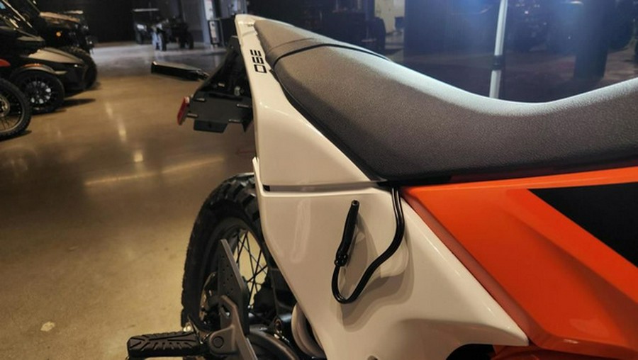 2026 KTM 390 Enduro R