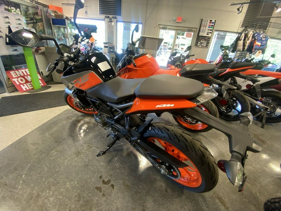 2023 KTM 200 Duke