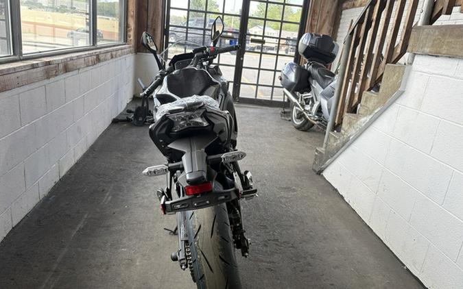 2026 Kawasaki Ninja 650 Base