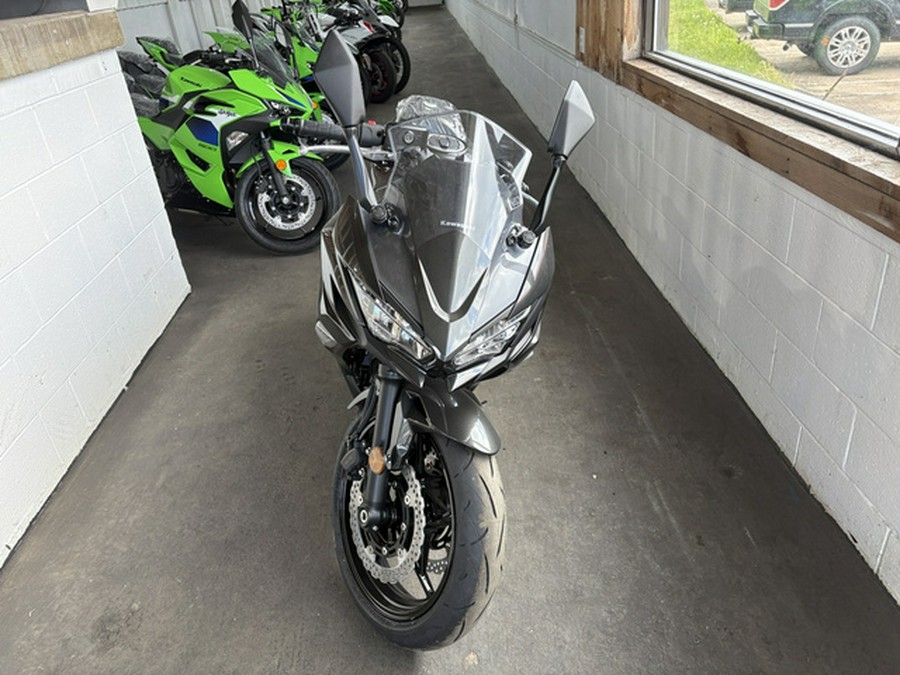 2026 Kawasaki Ninja 650 Base