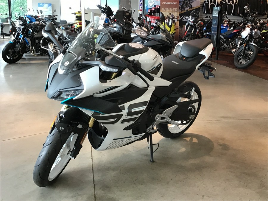 2026 CFMOTO 450SS