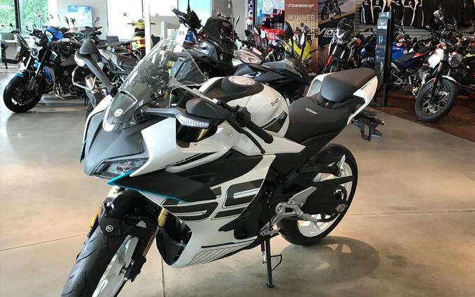 2026 CFMOTO 450SS
