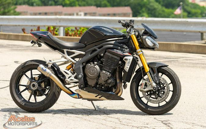 2022 Triumph Speed Triple 1200 RS Sapphire Black