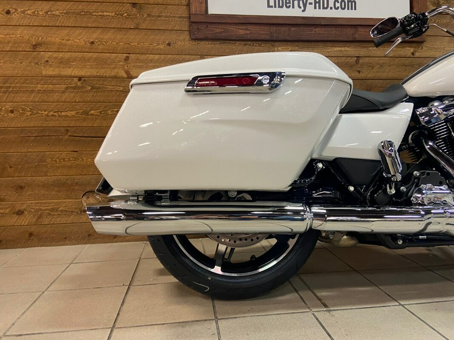 2024 Harley-Davidson Road Glide™ White Onyx Pearl FLTRX